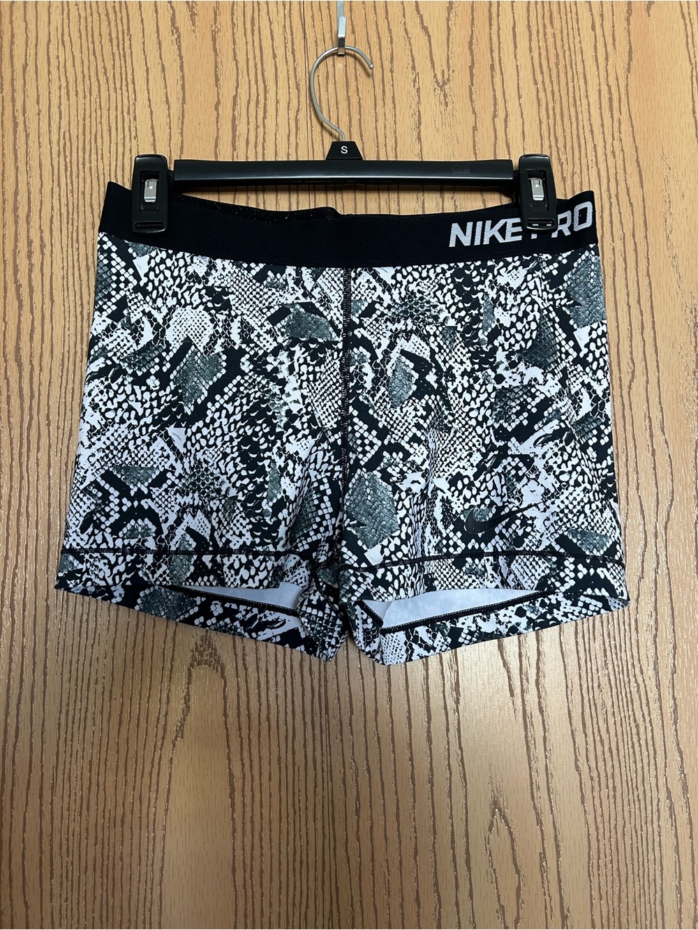 Nike Black & White Snake-Print Women's Bike Shorts